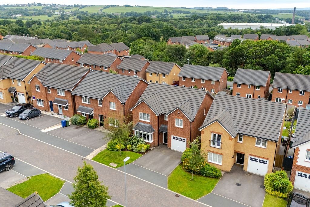 Property photo 2 of 32 4320962