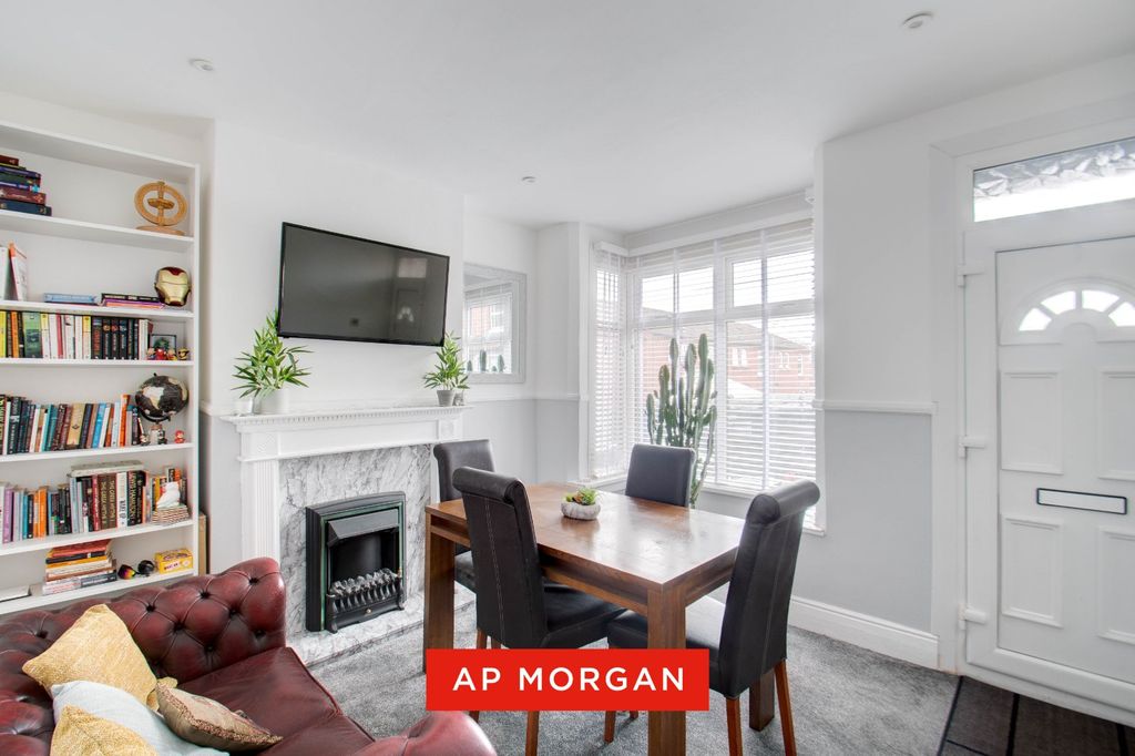 Property photo 2 of 18 Picture No. 20