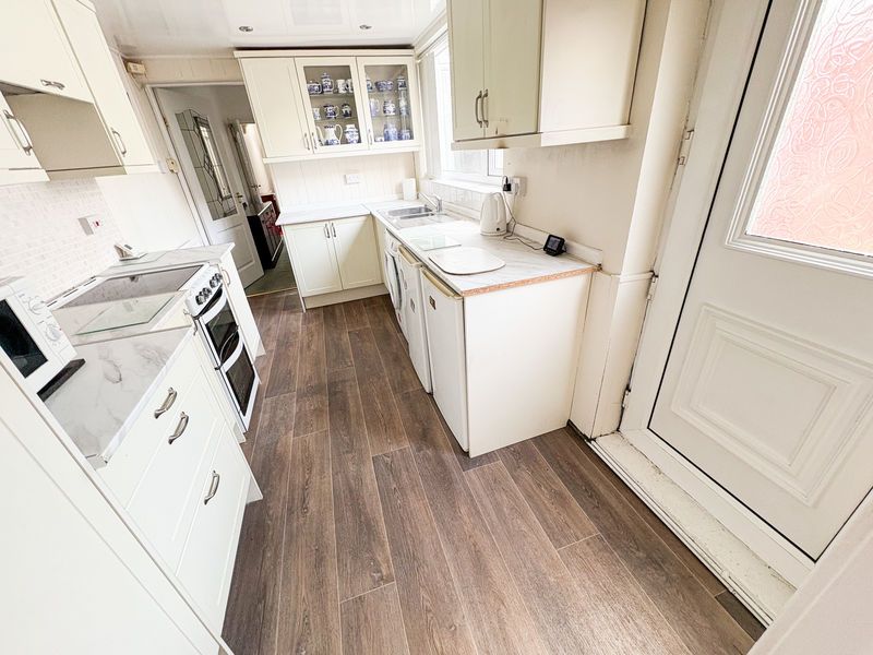 Property photo 2 of 9 Photo 9