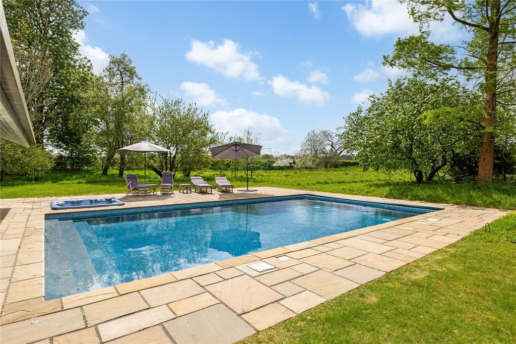 Additional image 33 of 6 bed detached house for saleWinter Hill Road, Cookham Dean, Maidenhead, Berkshire SL6