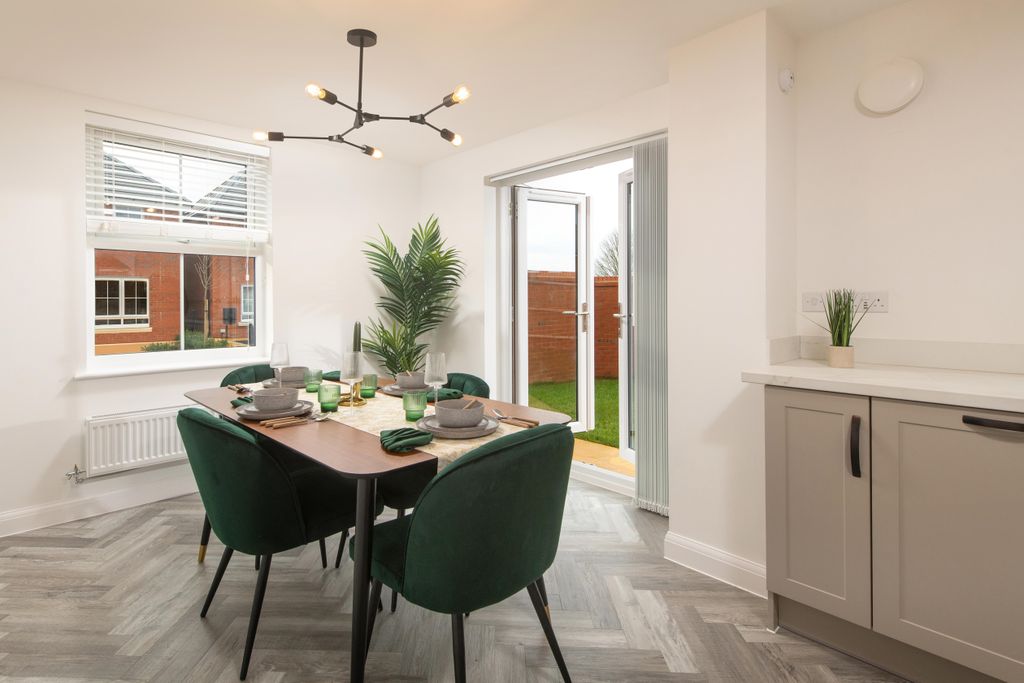 Property photo 1 of 8 Hadley Kitchen