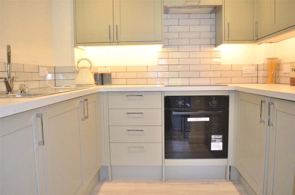 Property photo 3 of 15 Picture No. 14