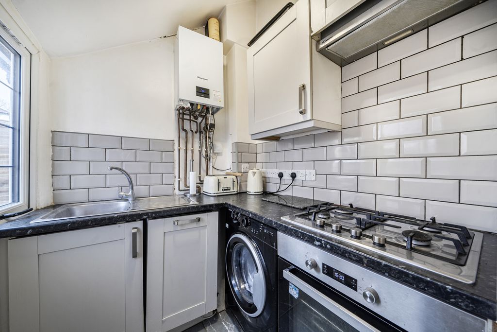 Property photo 2 of 15 1429977-4-69B4480...