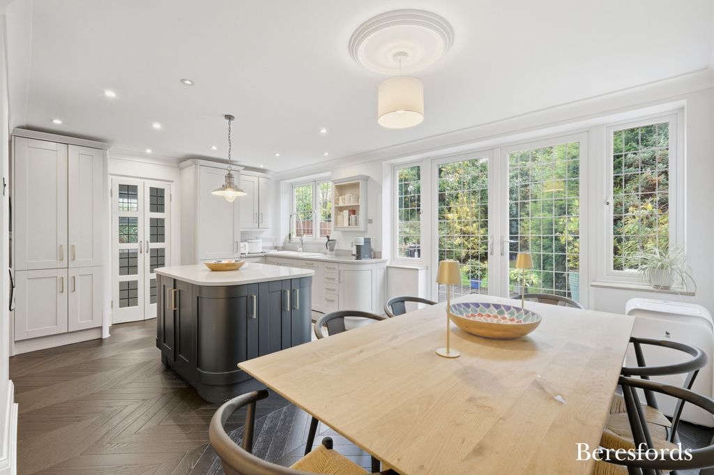 Property photo 2 of 17 Picture No. 05