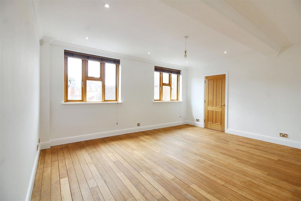 Property photo 1 of 8 5.Jpg