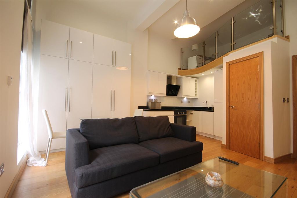 Property photo 3 of 6 34995.Jpg