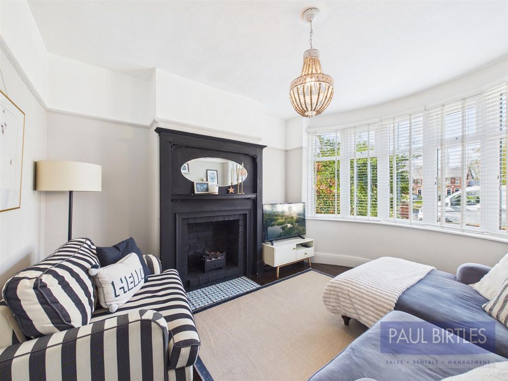 Property photo 2 of 30 Cam04378G0-Pr0322-Still020.Jpg