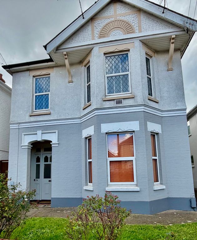Property photo 1 of 8