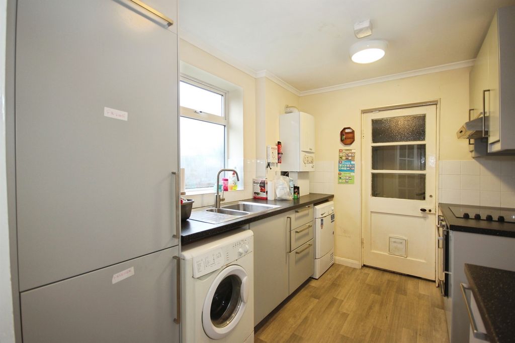 Property photo 3 of 16