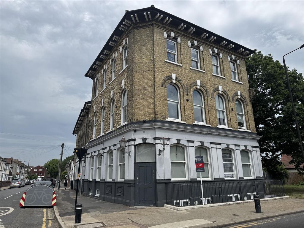 Property photo 1 of 13 Elmsdown House E15