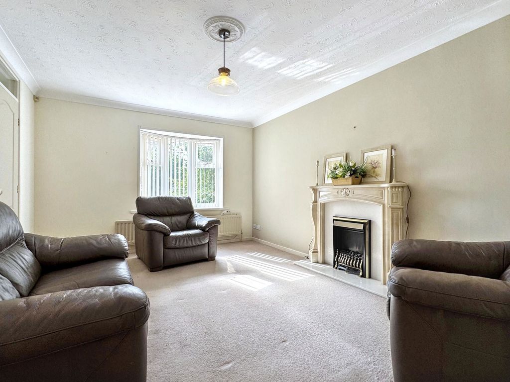 Property photo 2 of 22