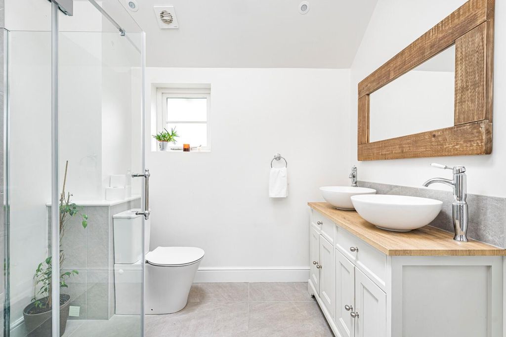 Additional image 18 of 5 bed detached house for saleHavering Lane, Milton Lilbourne, Pewsey, Wiltshire SN9