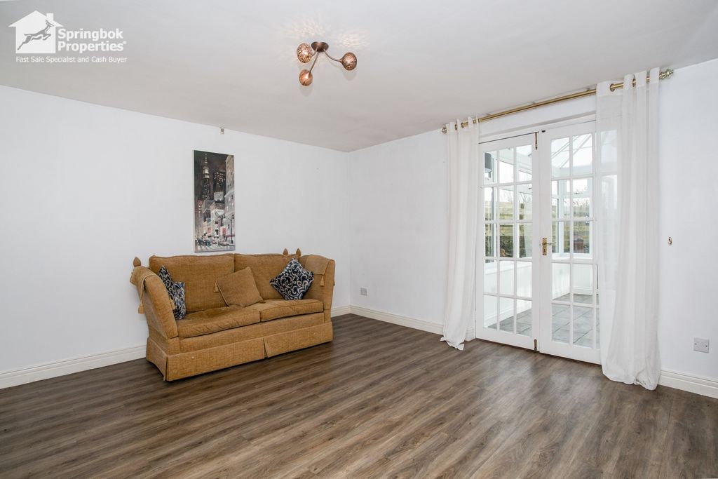 Property photo 3 of 20 Image 2