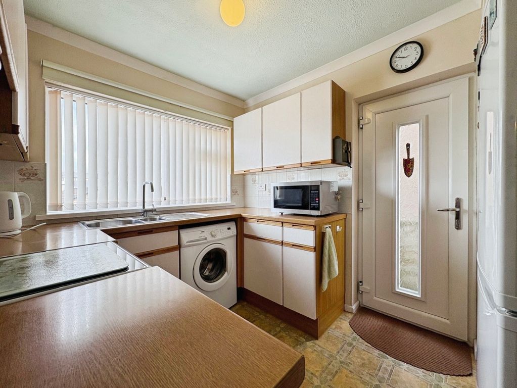 Property photo 2 of 16 5286815