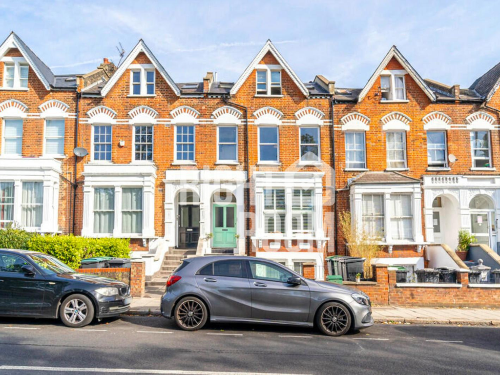 Property photo 1 of 6