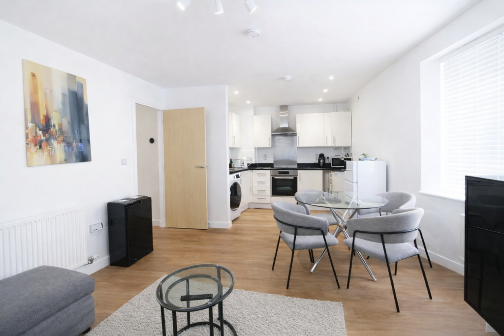 Property photo 2 of 11