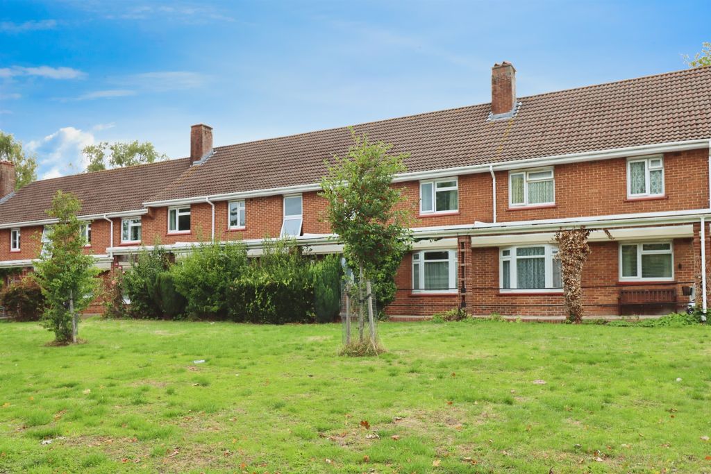 Property photo 2 of 17