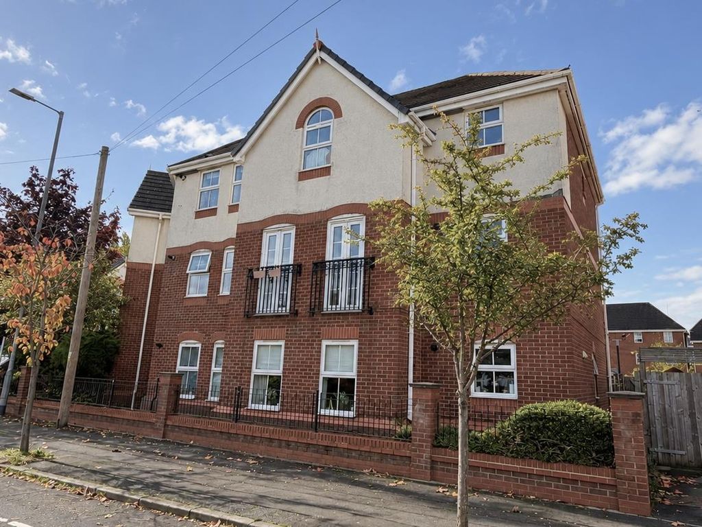 Property photo 1 of 13