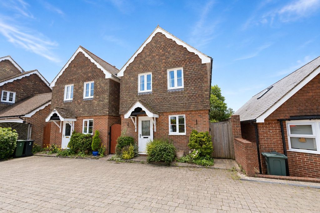 Property photo 2 of 18 Picture No. 31