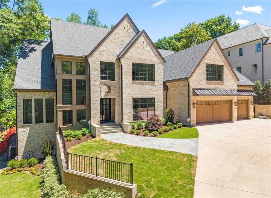 Property photo 1 of 30