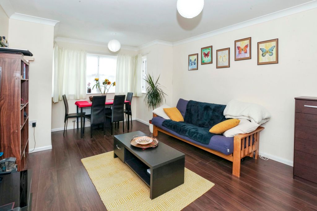 Property photo 2 of 15 Living Room