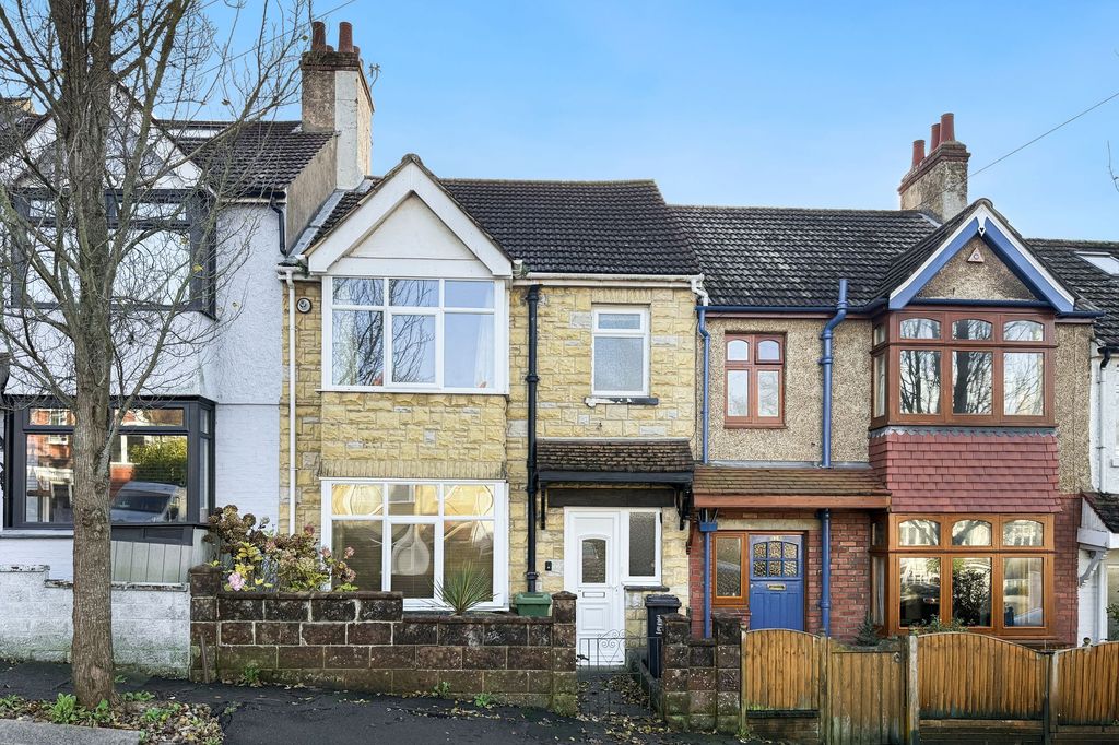 Property photo 1 of 13