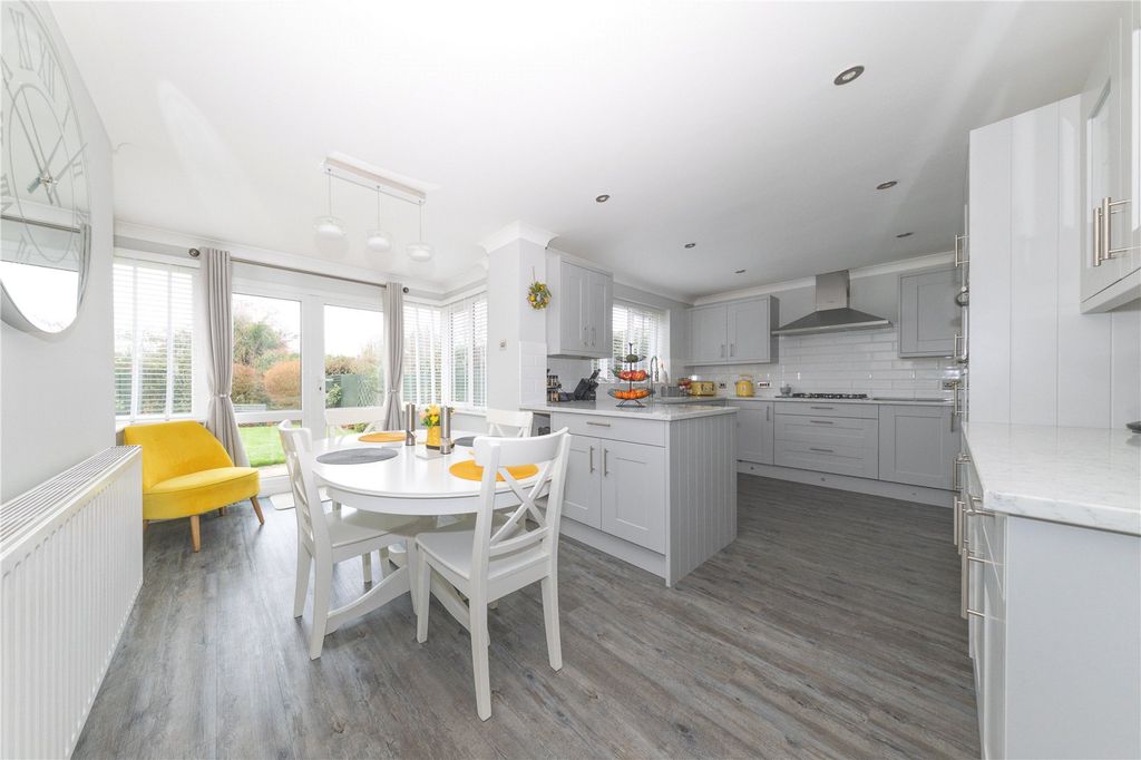 Property photo 2 of 26 Kitchen Diner