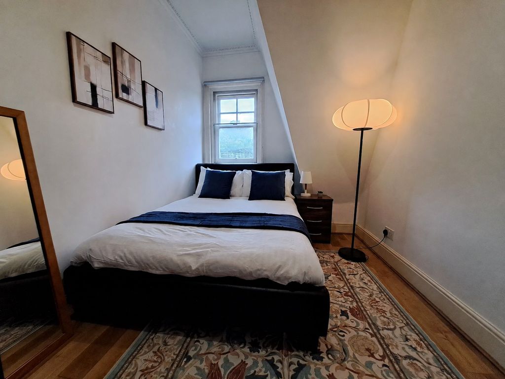 Property photo 2 of 4