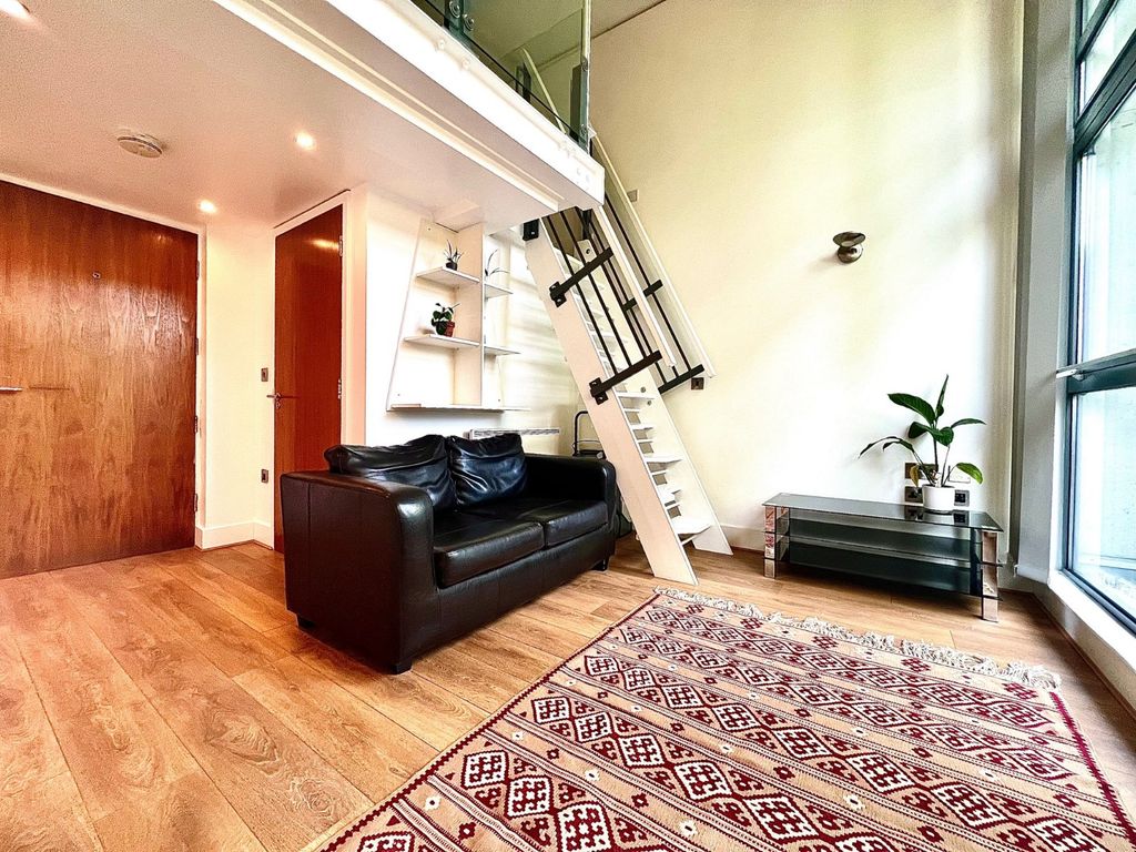 Property photo 3 of 11 Picture No. 16