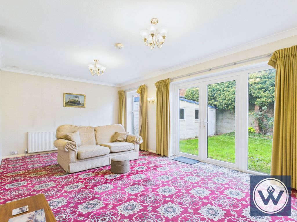 Property photo 2 of 26