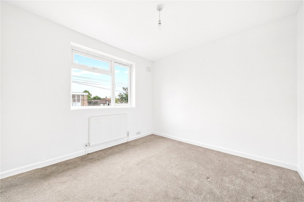 Property photo 2 of 13 Picture No. 03