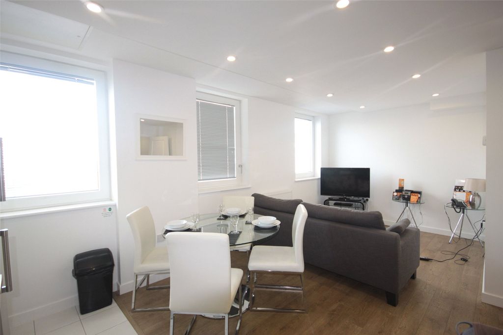 Property photo 2 of 7 Img_6699