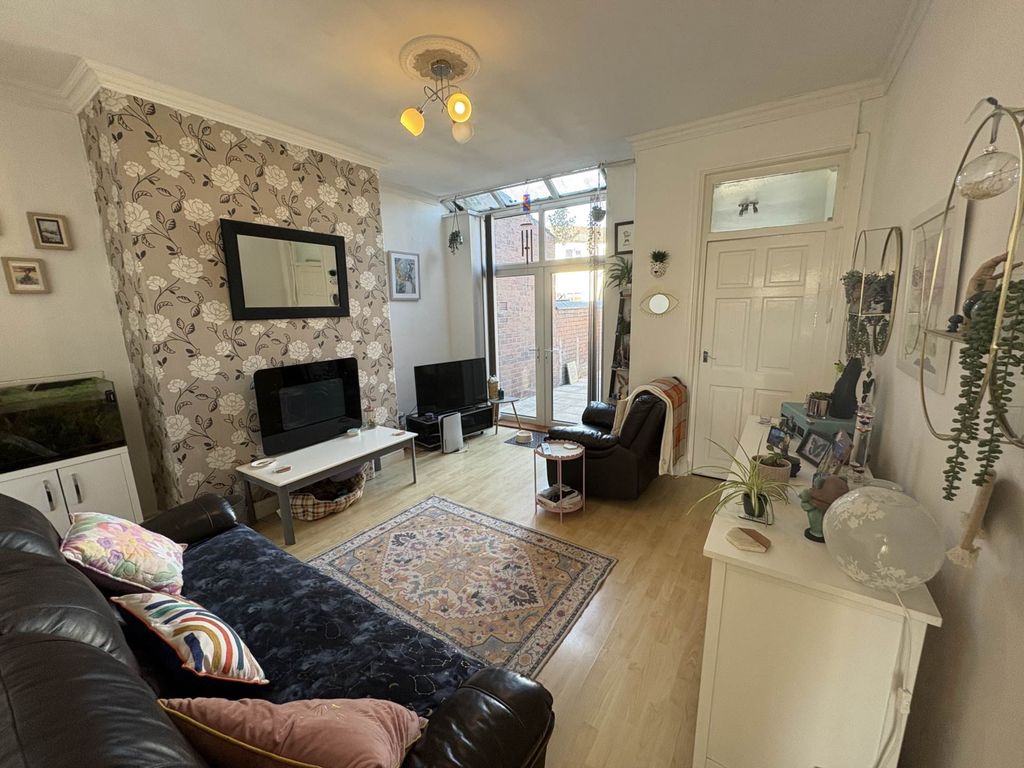 Property photo 3 of 19