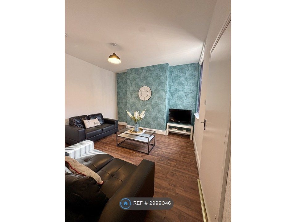 Property photo 1 of 13 Living Room 2