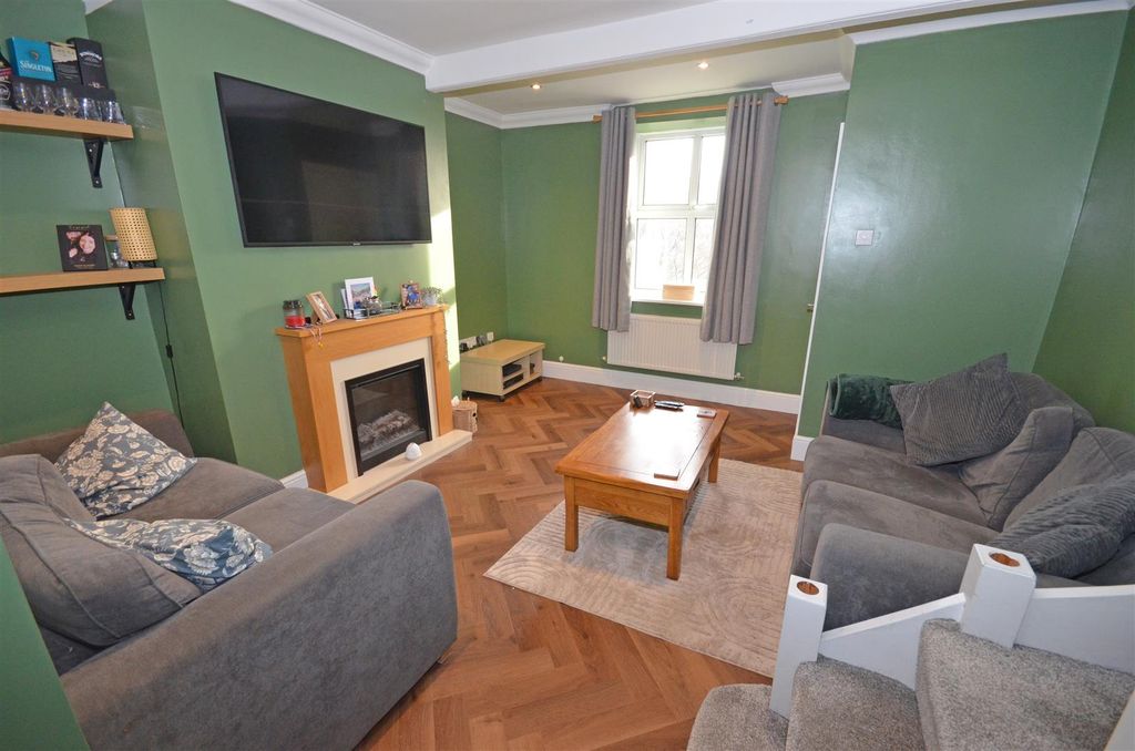 Property photo 2 of 22 01A.Jpg