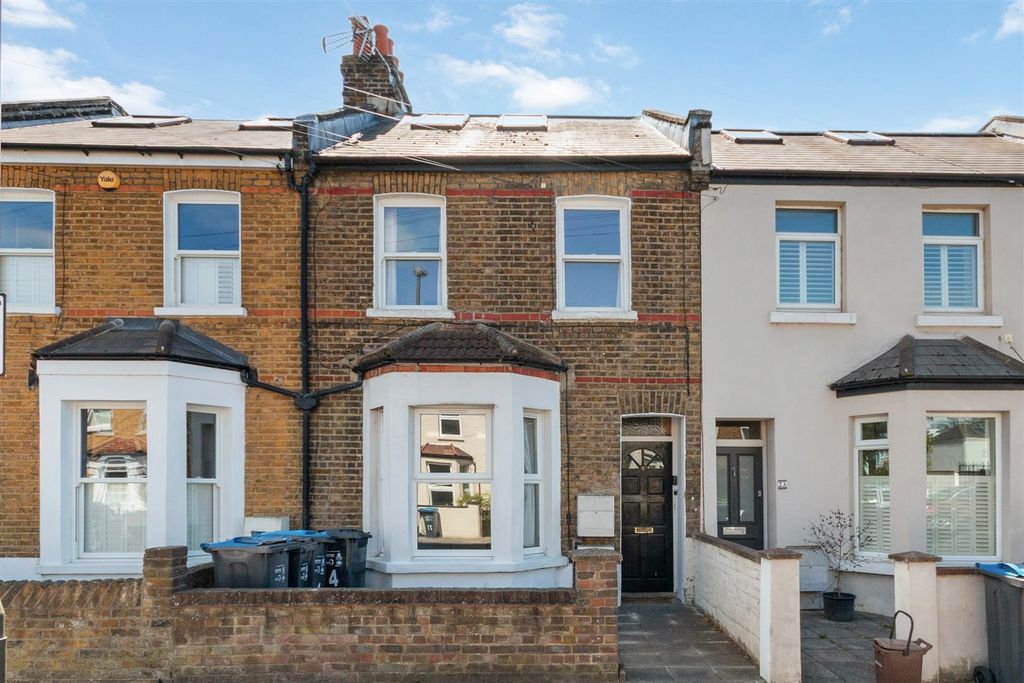 Property photo 1 of 11 External