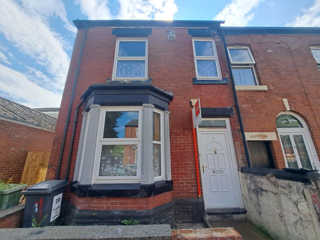 Property photo 1 of 9