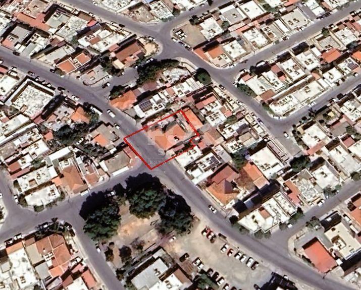 Property photo 1 of 1 Development Land With Building For Sale In Kato Polemidia