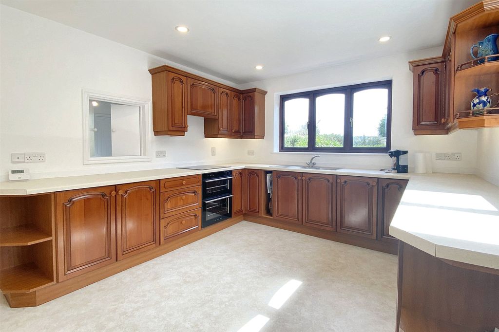 Property photo 2 of 23 2 - Picture No. 07