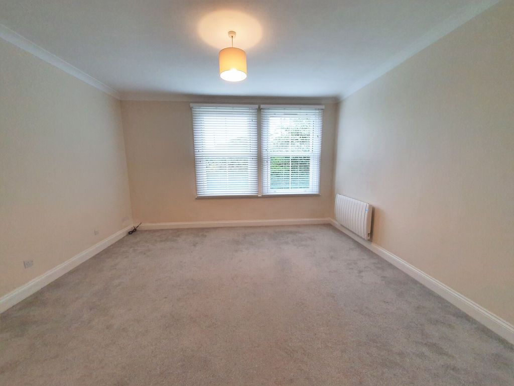 Property photo 3 of 8 Picture No. 28