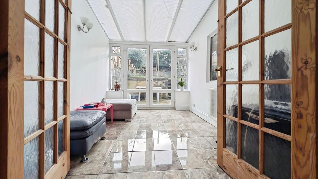 Property photo 2 of 31 9E37123F-Pxl_20260112_112047098.Jpg