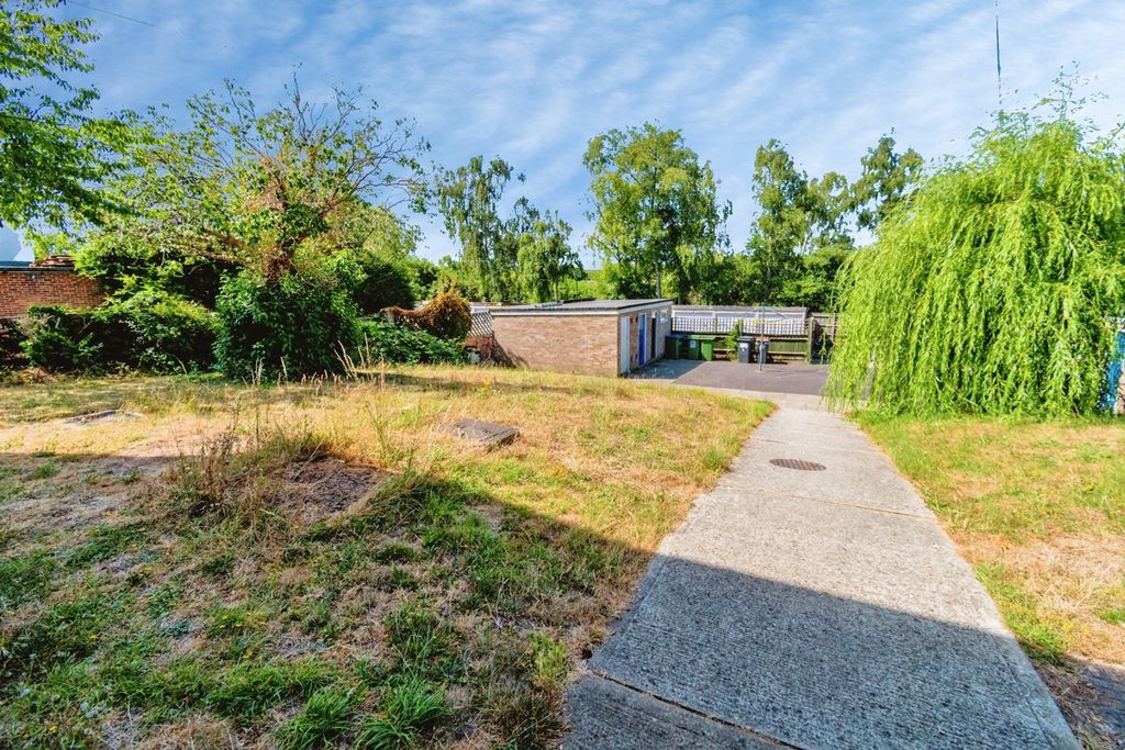 Property photo 2 of 12 Pbox-Img.Jpg