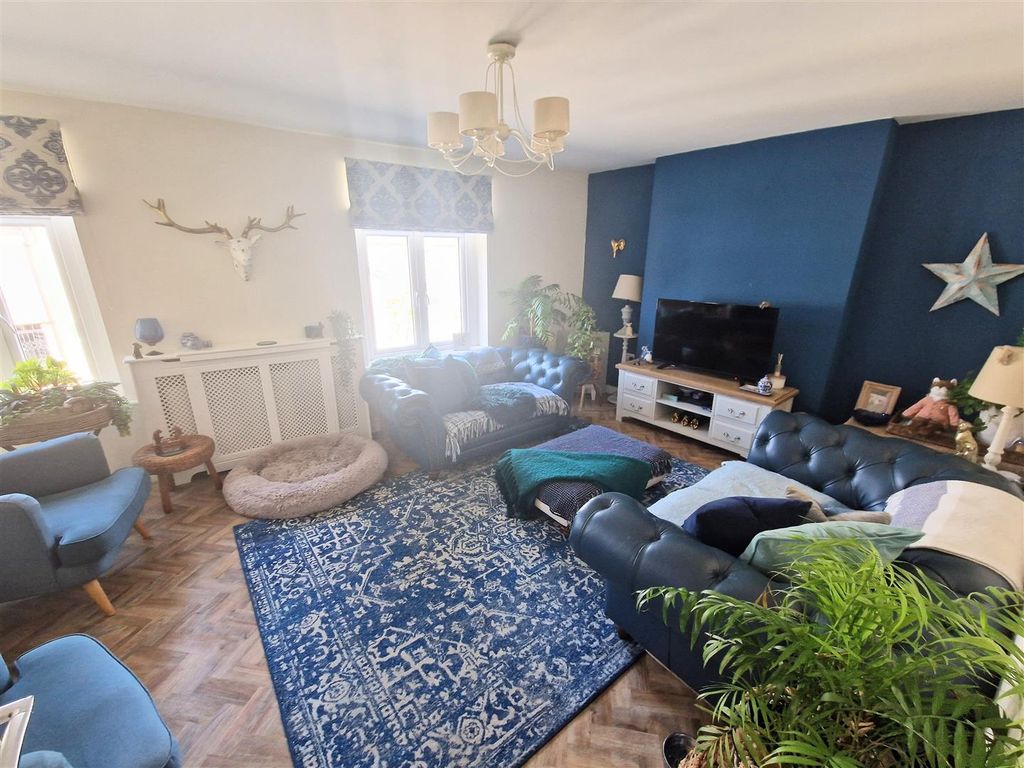 Property photo 2 of 8 20250416_150312.Jpg