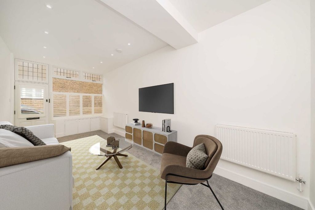 Property photo 3 of 5