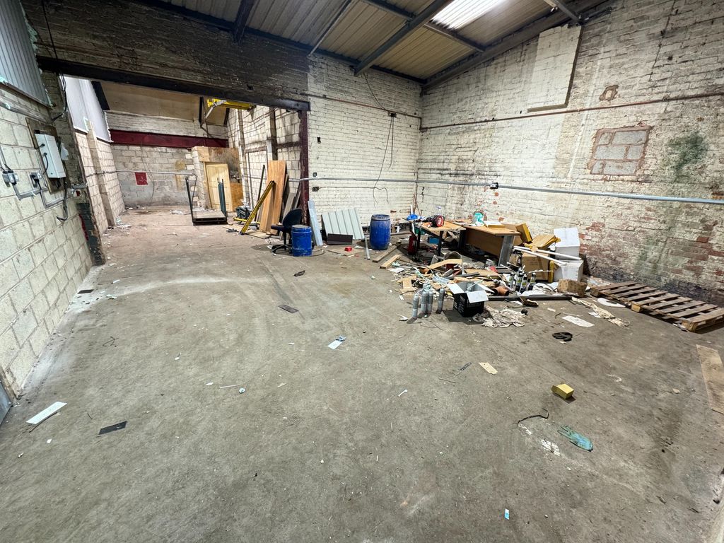 Property photo 1 of 4