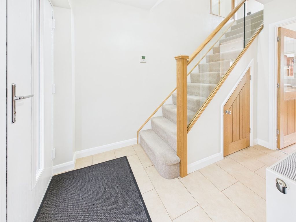 Property photo 2 of 24