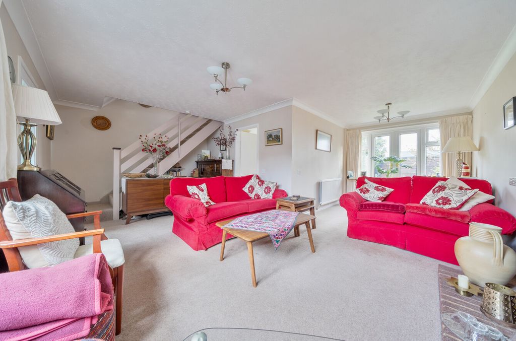 Property photo 2 of 12 1387862-5-693Ab07...