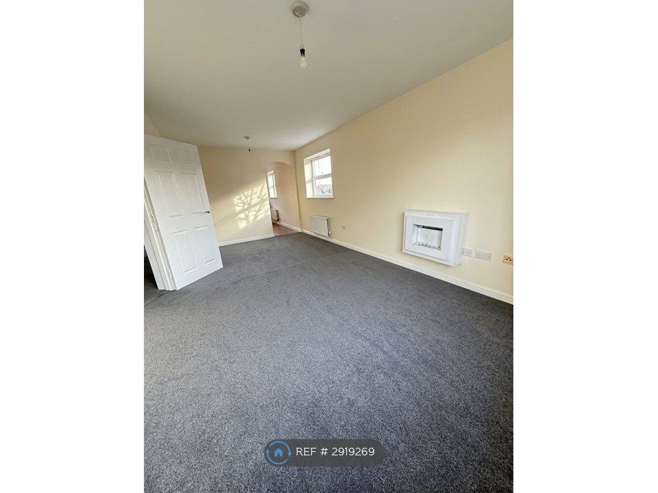 Property photo 2 of 10 Living Room - Photo 1