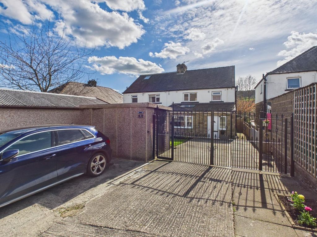 Property photo 1 of 23 Cam04899G0-Pr0324-Still027.Jpg