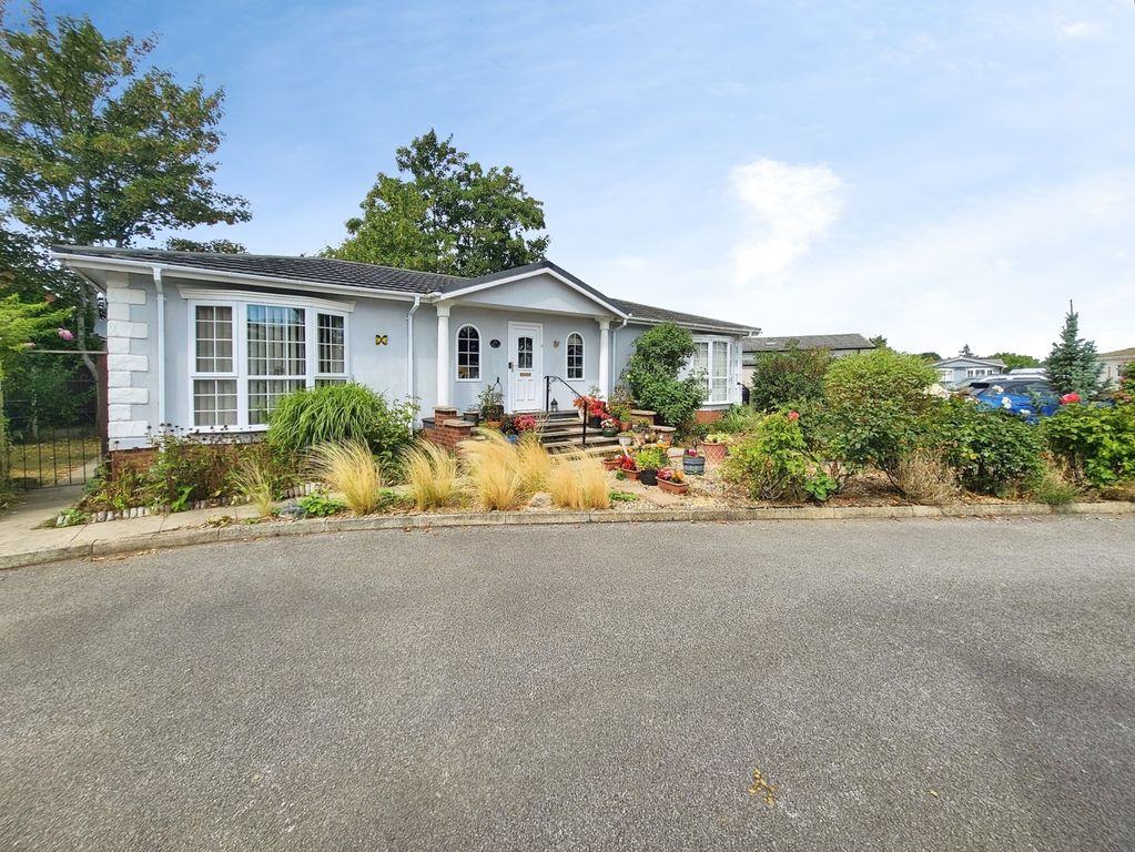Property photo 1 of 15 Pbox-Img.Jpg